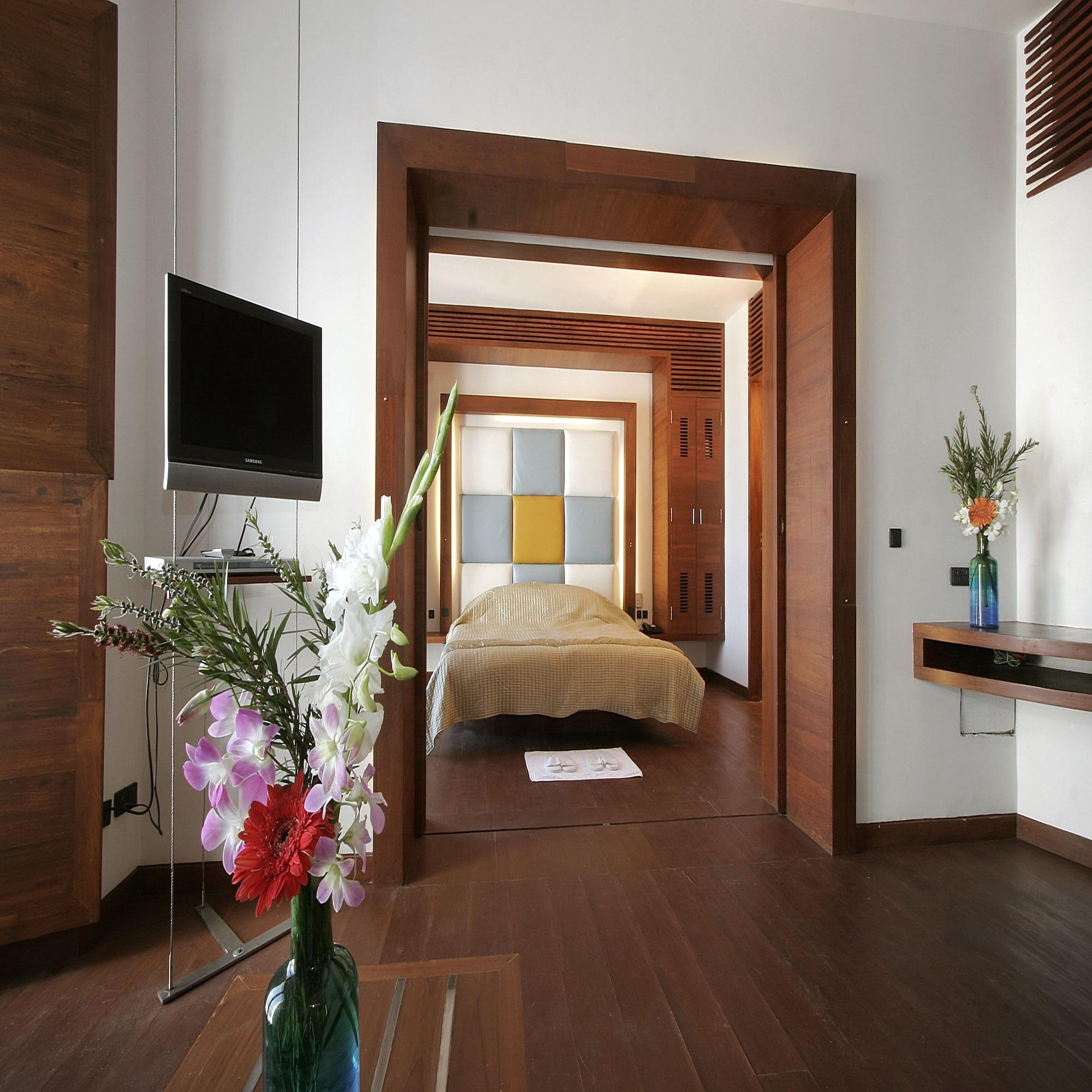 The Promenade Hotel Pondicherry Room photo